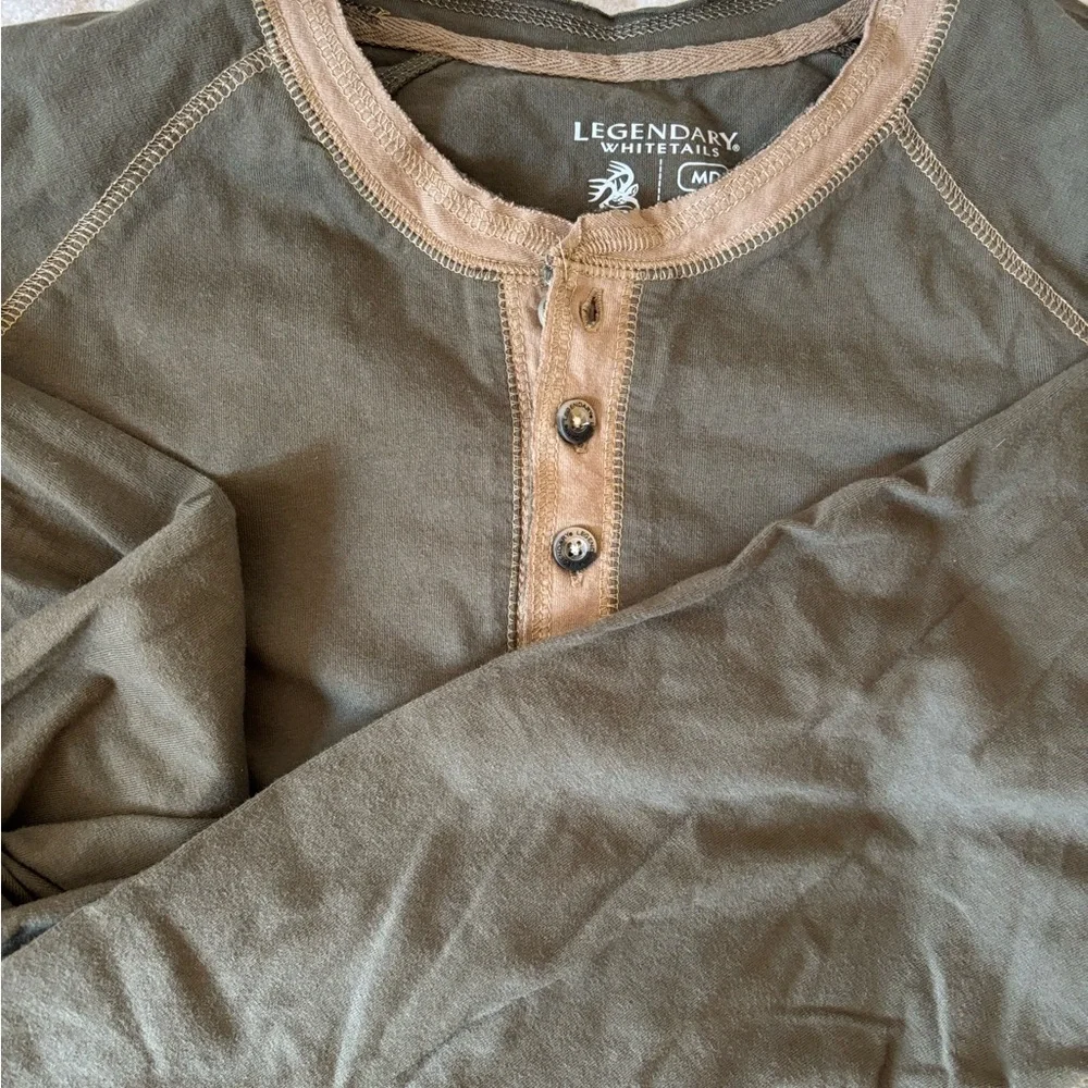 Legendary Whitetails Men's Recluse Raglan Henley - Army Green MEDIUM - NWOT - Picture 3 of 7